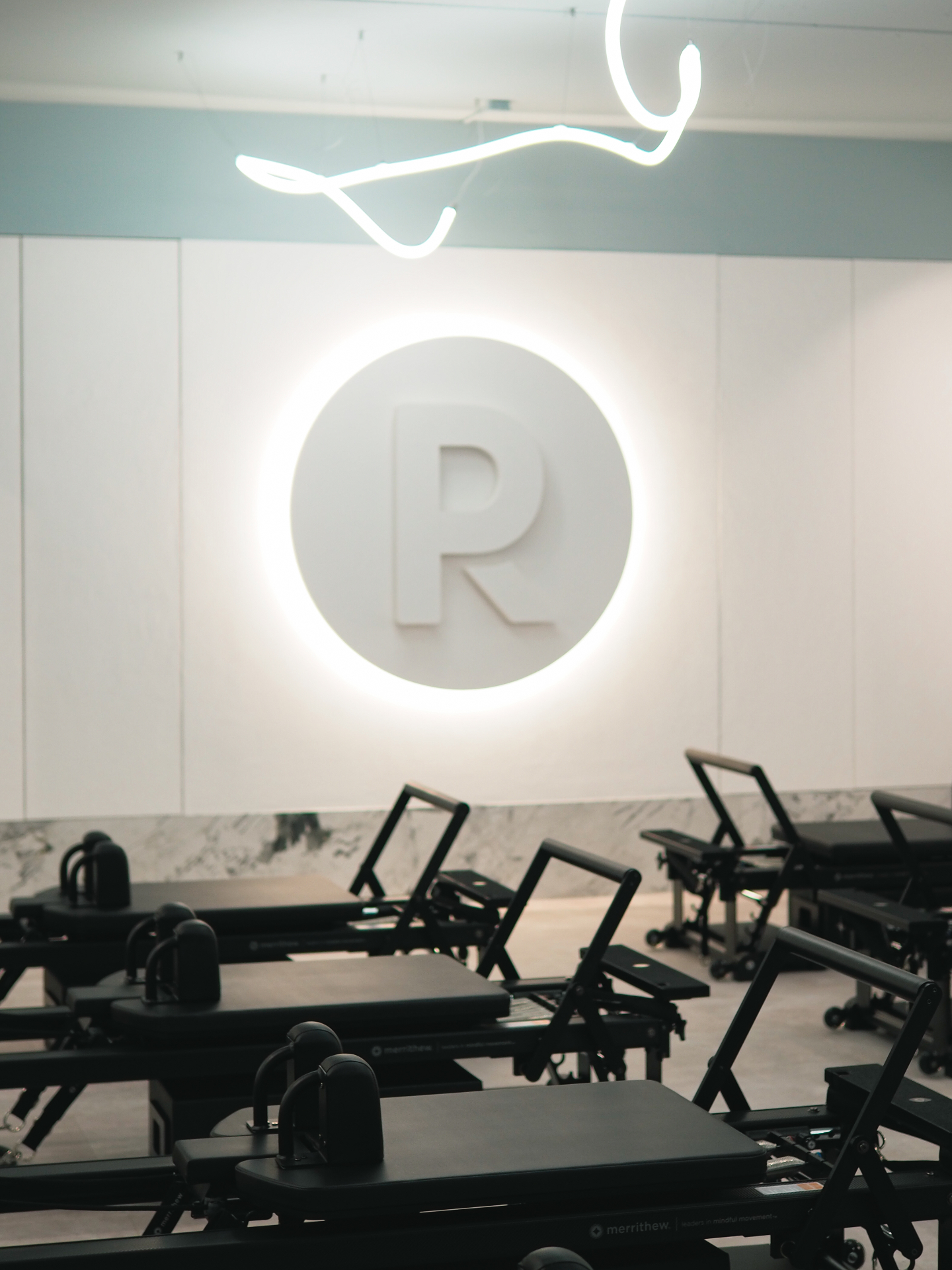 Wnętrze studia Reformer Pilates w Trójmieście