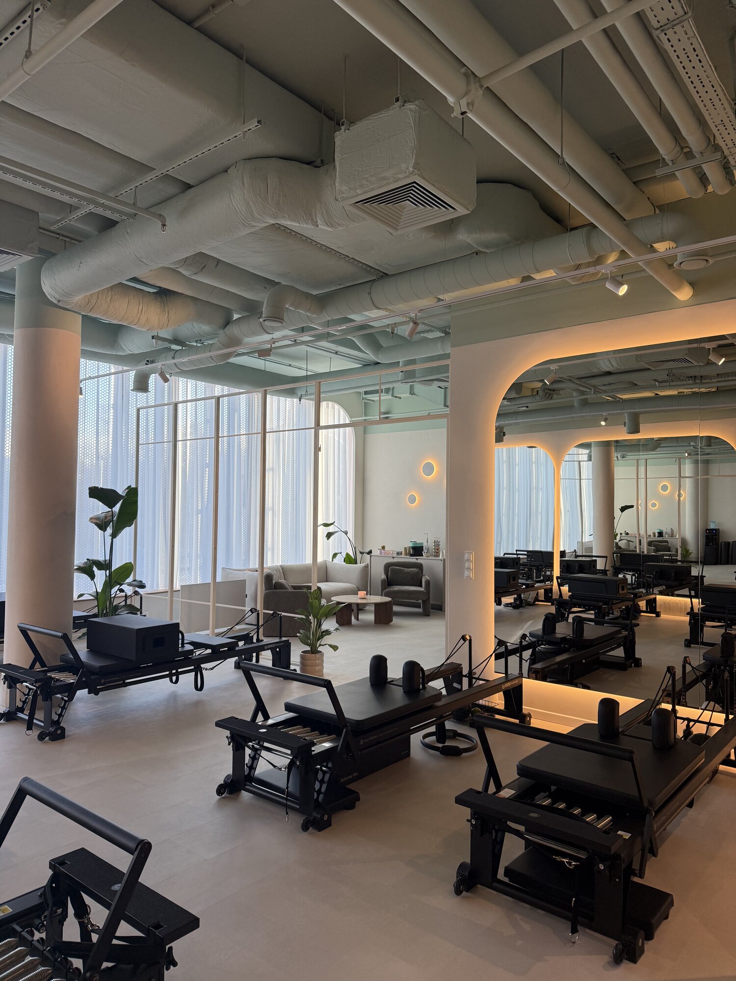 Reformer pilates Sopot Centrum — wnętrze